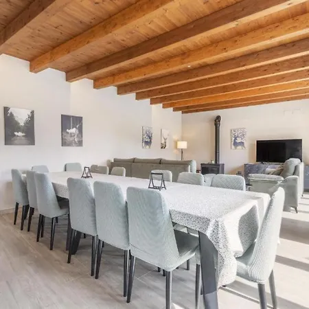 Cova Cuberes Holiday home *