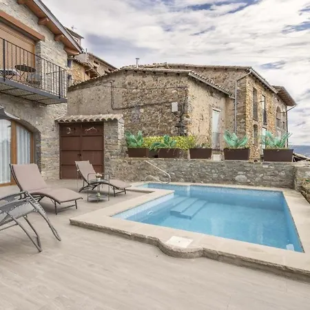 Cova Cuberes Holiday home Erinya